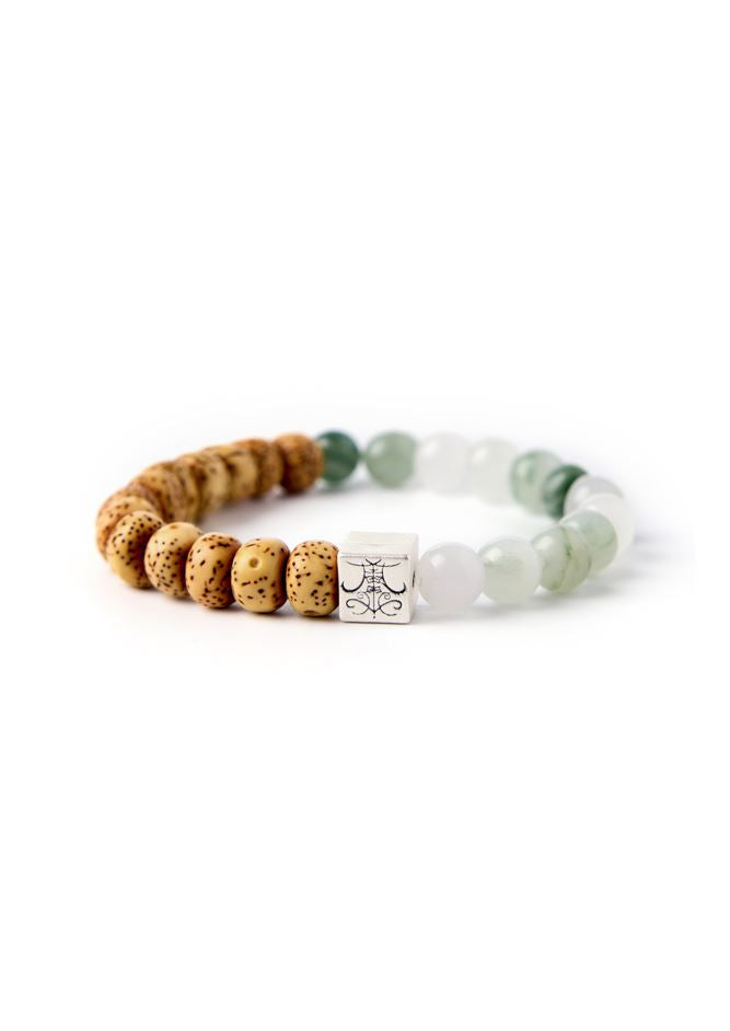 Divine Grace-Original Chinese Feng Shui Lucky Bracelet Charms in Hong Kong made of Silver, Original Tibet Star-moon bodhi and Aventurine. Blessing For : Wealth, Talisman - Evil Warding, Sooth Mood, Safety and Protection, Health, Career.