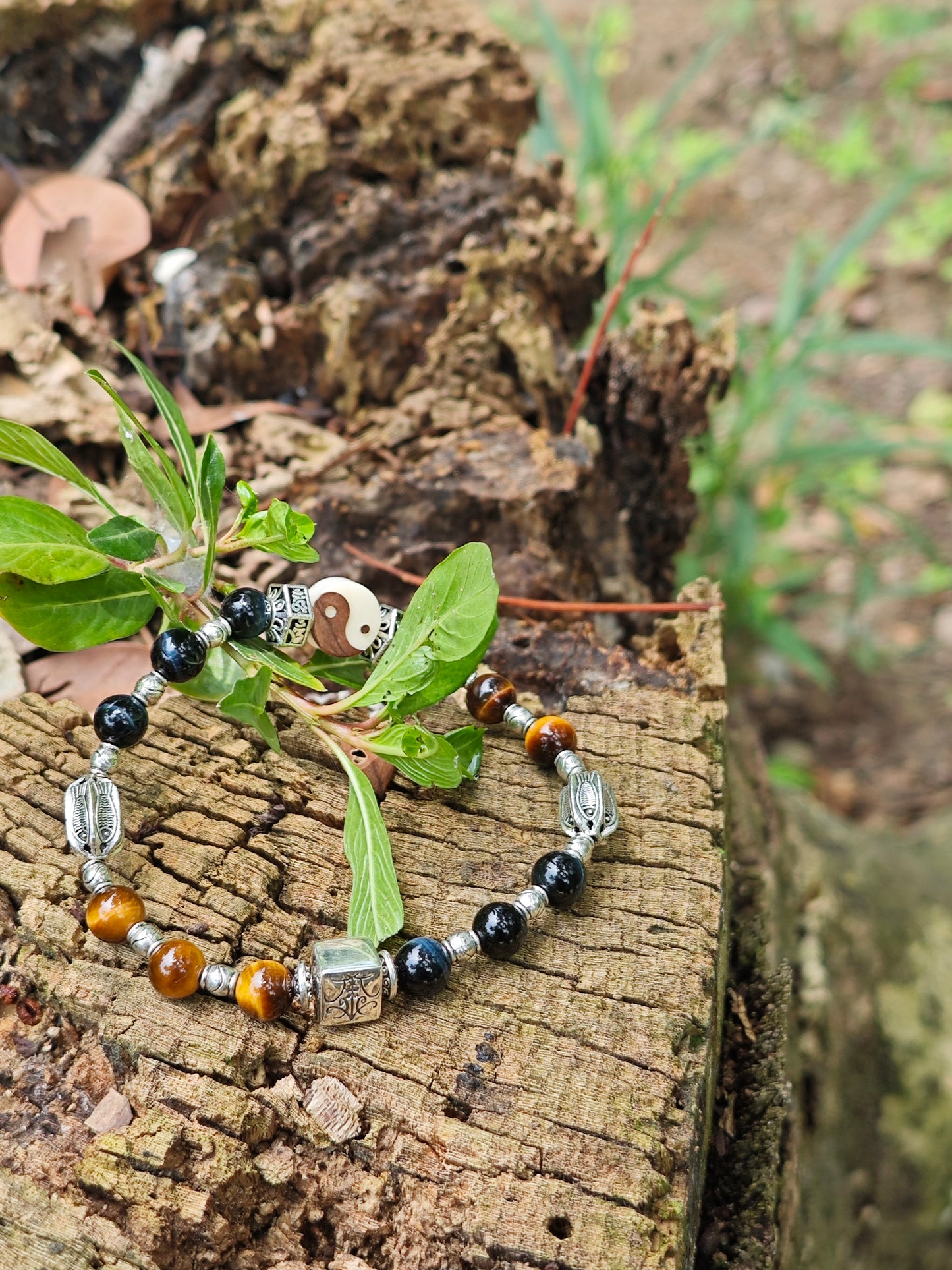 Taoist Nine-Character Mantras - Original Chinese Feng Shui Lucky Bracelet Charms in Hong Kong made of Silver, Brown Tiger's Eye, Blue Eagle's Eye and Ivory Nut. Blessing For : Talisman - Evil Warding, Safety and Protection.